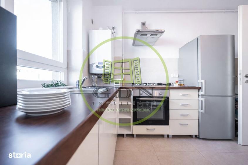 Apartament cu 2 camere decomandat, mobilat în Tractorul