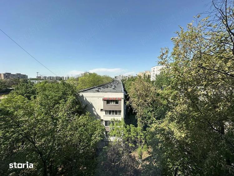 Apartament cu 4 camere semidecomandat în Drumul Taberei