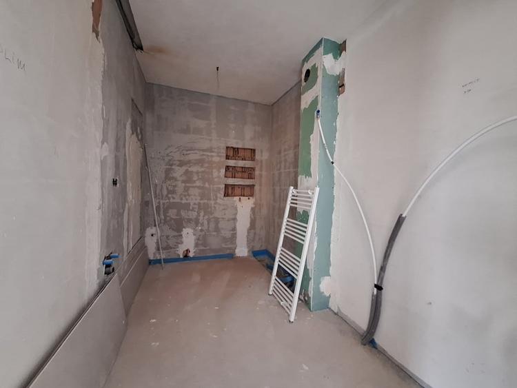 Apartament cu 3 camere, 66 mp, parcare, zona Terra - 8
