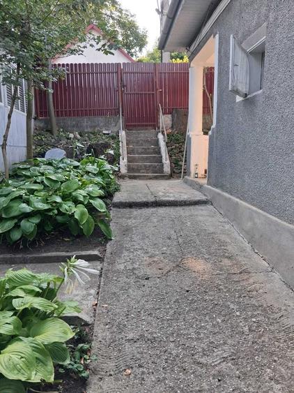 Casă cu 4 camere în Exterior Vest