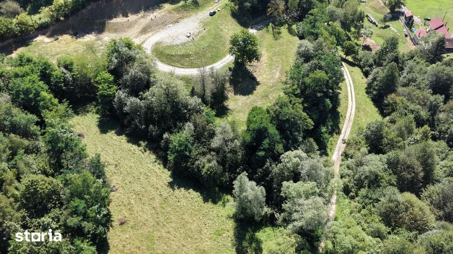Teren de 2200 mp, în Central