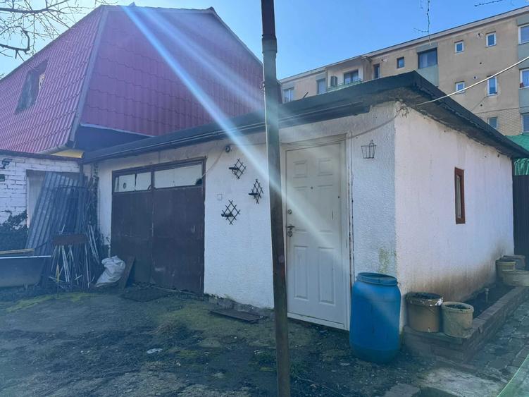 Casă cu 2 camere în Libertății