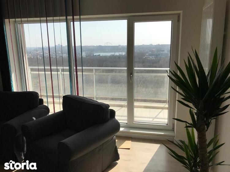 Apartament cu 3 camere, mobilat în Tei