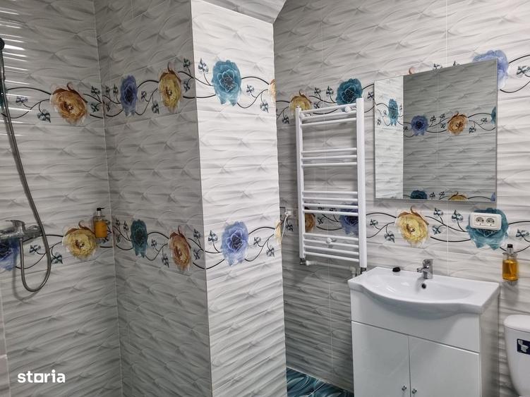 Spațiu comercial, de 2,416 mp, în Central