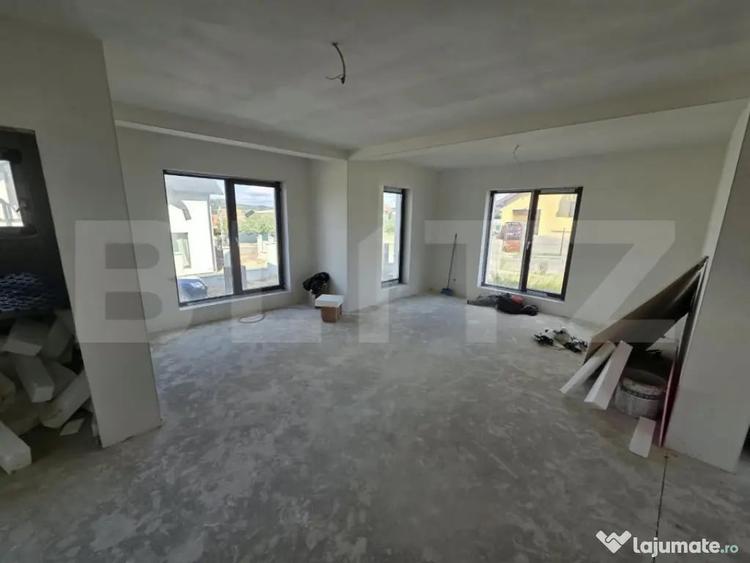 Casă cu 3 camere cu Teren 962 Mp în Nord