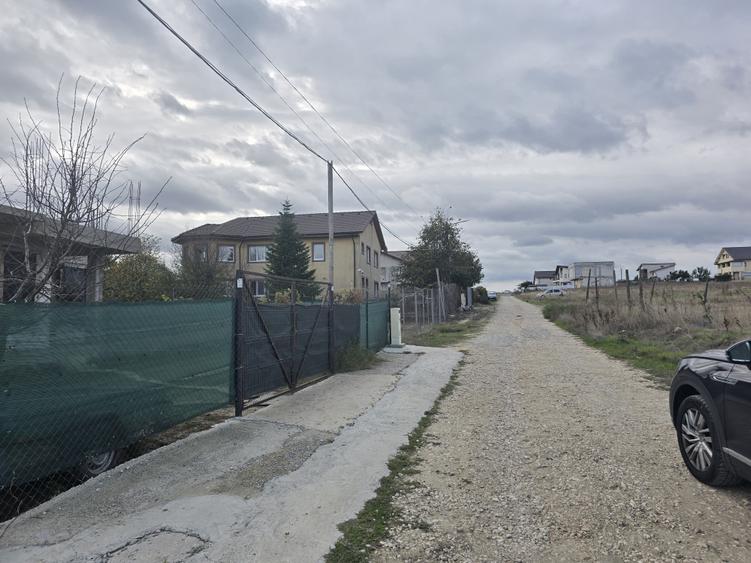 Teren Construcții intravilan de 1500 mp, în Ovidiu