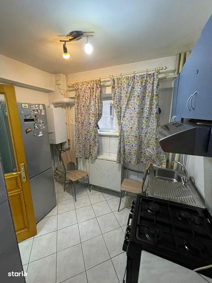 Apartament cu 3 camere decomandat în George Enescu