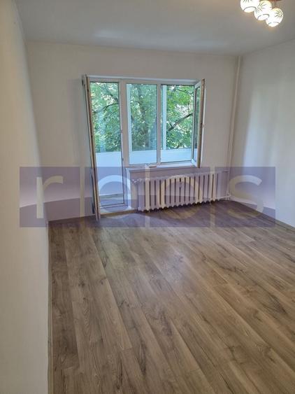 VANZARE GARSONIERA | ZONA CALEA VITAN - 3