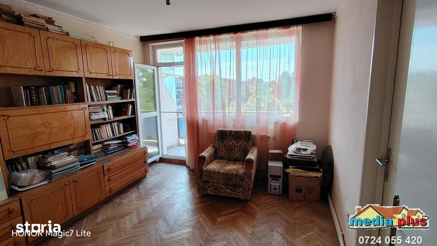 Apartament cu 3 camere decomandat în Țiglina 2