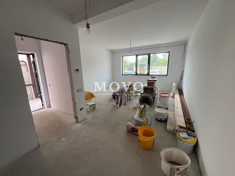 Duplex cu 4 camere cu Canalizare în Giroc