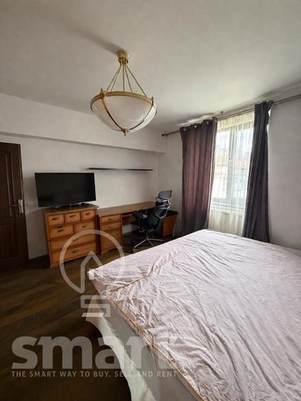 Apartament cu 3 camere decomandat, mobilat în Central