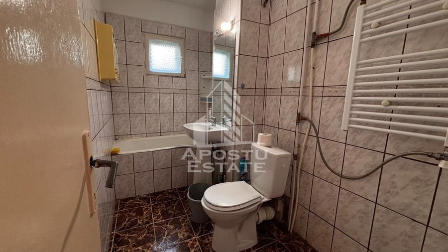 Apartament cu 2 camere semidecomandat, mobilat în Soarelui