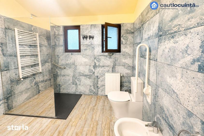Casă cu 7 camere cu Teren 811 Mp în Corbeanca