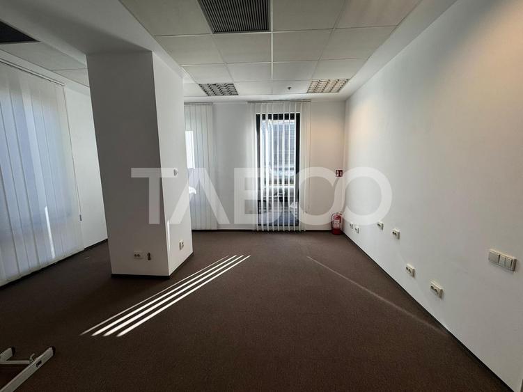 Birou, de 47.630001068115 mp, în Central