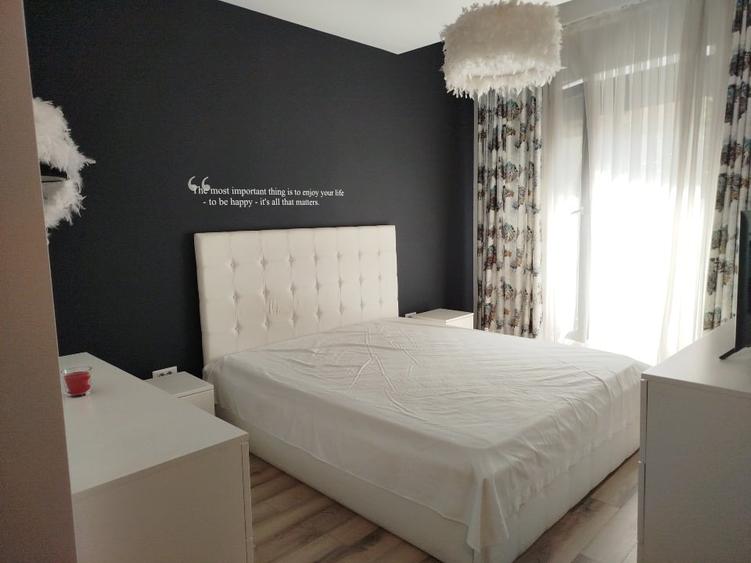Apartament cu 2 camere decomandat, mobilat în Calea Călărașilor