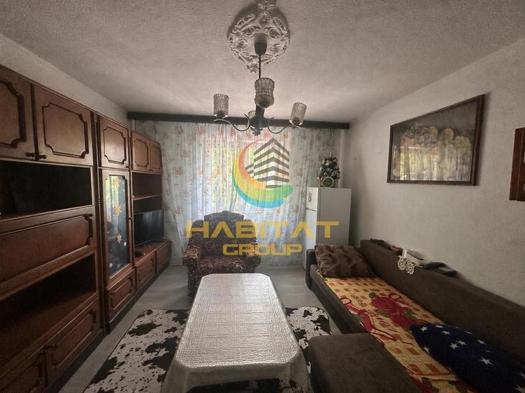 Apartament cu 2 camere semidecomandat în Berceni