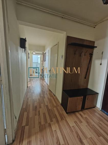 Apartament cu 3 camere decomandat, mobilat în Bogdăneștilor