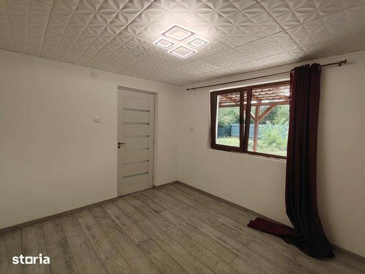 Casă cu 2 camere cu Teren 700 Mp în Cornățelu