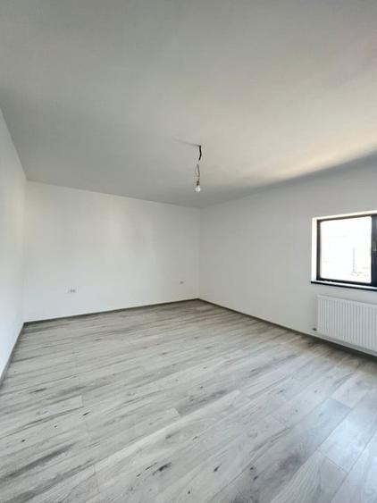 Duplex cu 5 camere cu Canalizare în Bragadiru