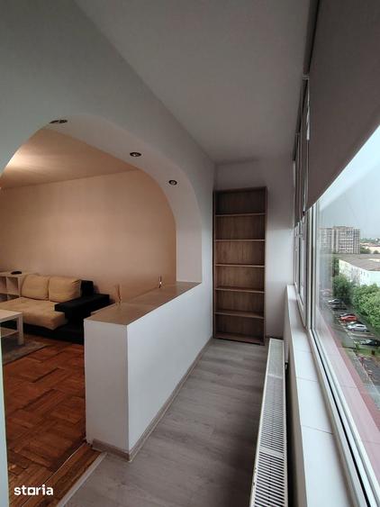 Apartament cu 3 camere în Micro 6