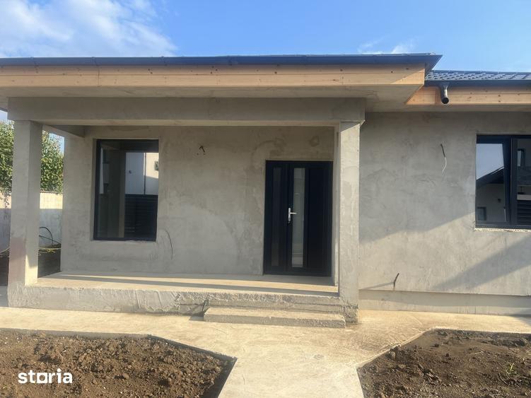 Casă cu 3 camere cu Teren 450 Mp în Vânători
