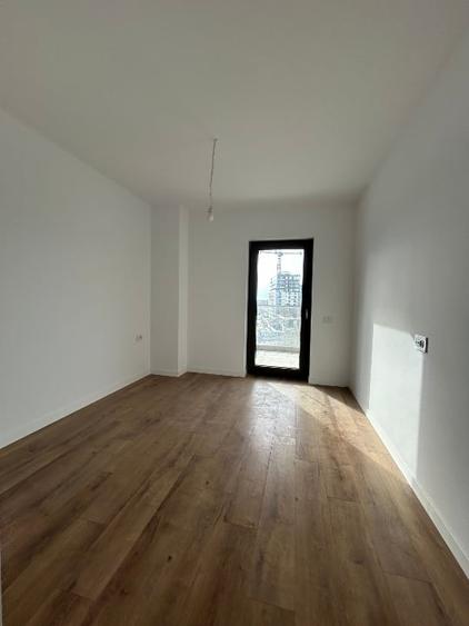 Apartament cu 2 camere semidecomandat în Aviației