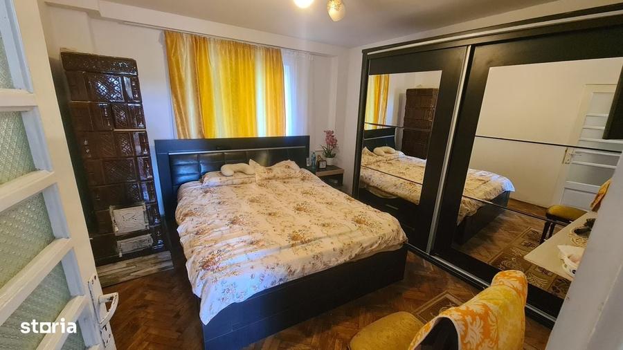 Casă cu 4 camere în Slămnești