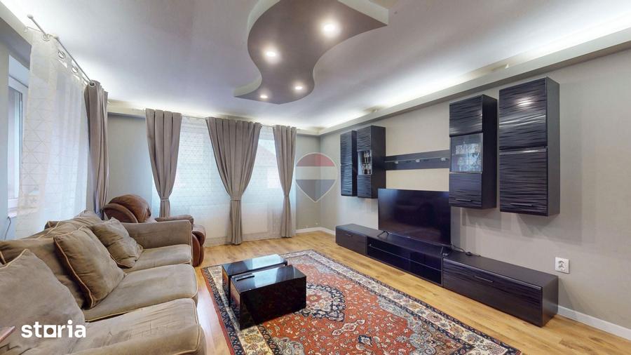 Casă cu 5 camere cu Teren 749 Mp în Hălchiu