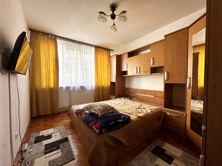 Apartament cu 2 camere decomandat, mobilat în Dacia