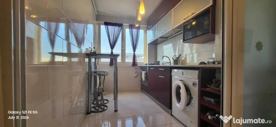 Apartament cu 3 camere nedecomandat în Lungulețu