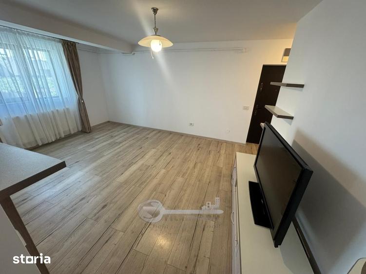 Apartament cu 3 camere în Tudor Vladimirescu