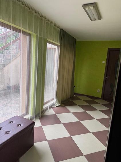 Casă cu 4 camere în Oreavul