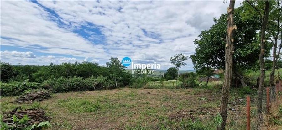 Teren Construcții intravilan de 1127 mp, în Aroneanu