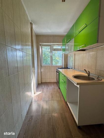 Apartament cu 3 camere semidecomandat în Sălaj