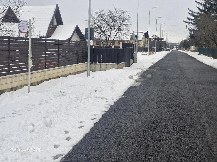 Teren de 500 mp, în Stupini