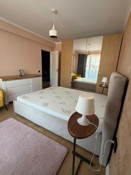 Apartament cu 2 camere decomandat, mobilat în Florești
