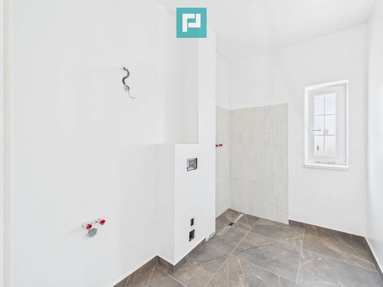 Duplex cu 4 camere cu Teren 305 Mp în Urseni