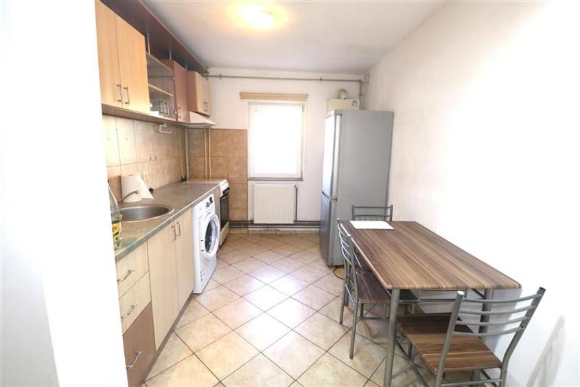 Apartament cu 2 camere semidecomandat, mobilat în Complex Studențesc