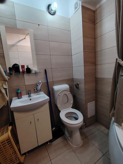 Garsonieră renovată cu balcon, ideală pentru studentă – Str. Frunzei - 3