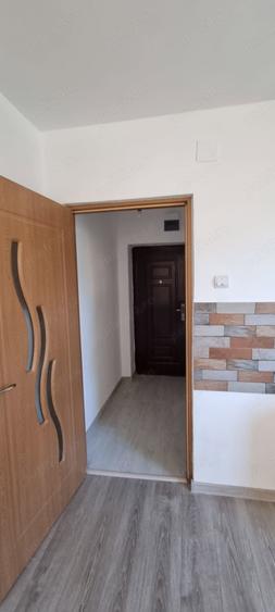 Apartament cu 2 camere semidecomandat în Crihala