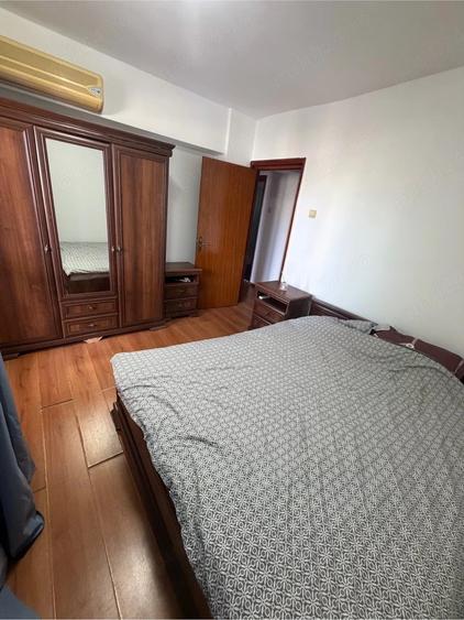 Apartament cu 4 camere decomandat în Centrul Civic