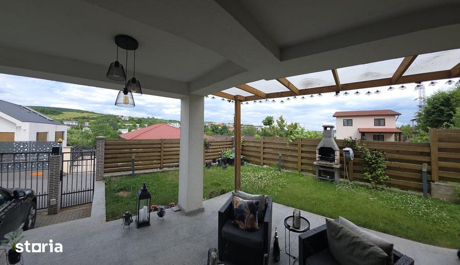 Casă cu 4 camere cu Teren 200 Mp în Dâmbul Rotund