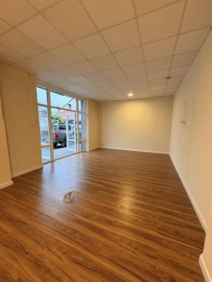 Spațiu comercial, de 60 mp, în Central