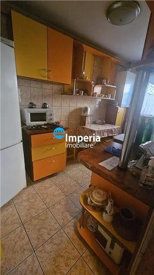 Duplex cu 3 camere cu Canalizare în Păcurari