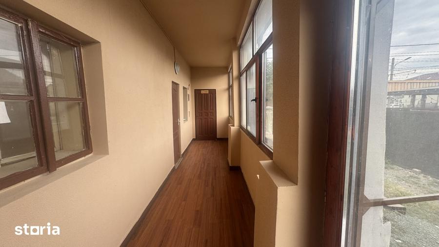 Casă cu 4 camere cu Teren 900 Mp în Micălaca