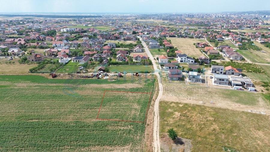 Teren Construcții intravilan de 2079 mp, în Sânmartin
