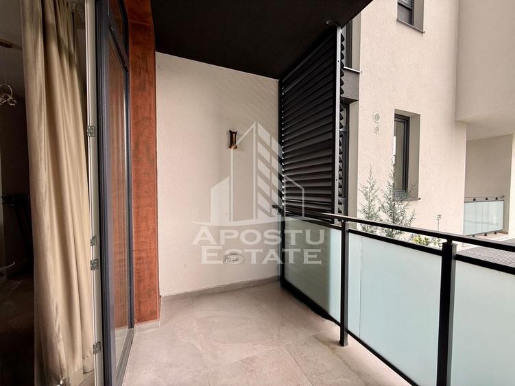 Apartament cu 2 camere semidecomandat, mobilat în Aradului