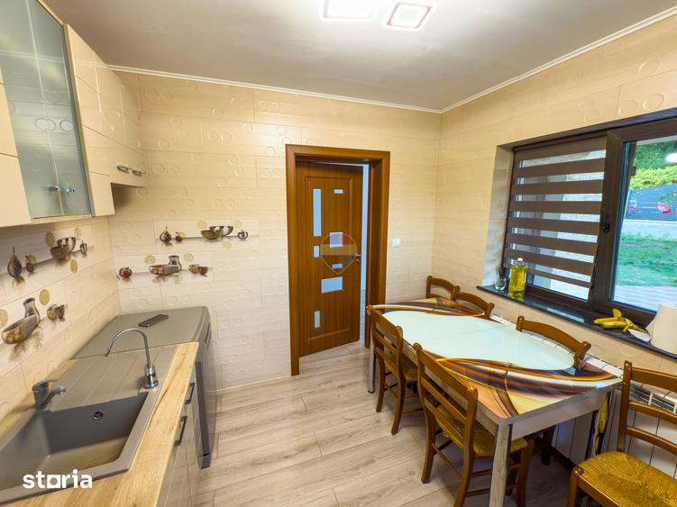 Casă cu 5 camere cu Teren 2082 Mp în Avrămeni