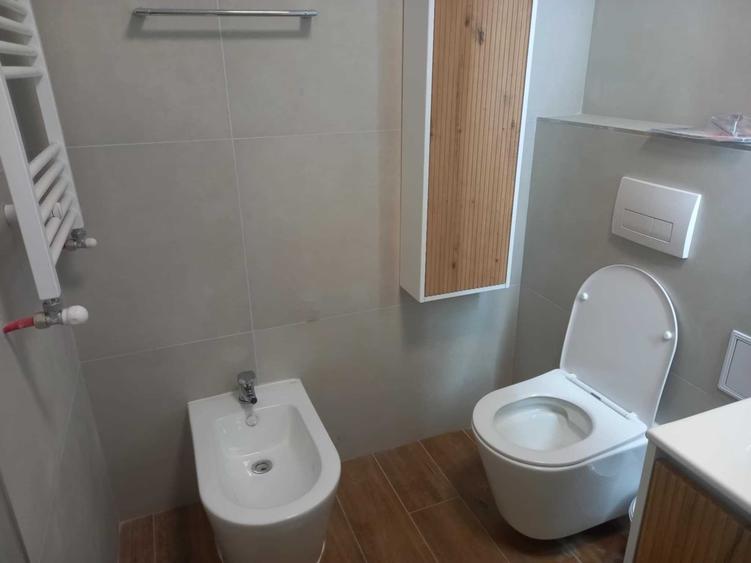 Apartament cu 3 camere decomandat în Nord
