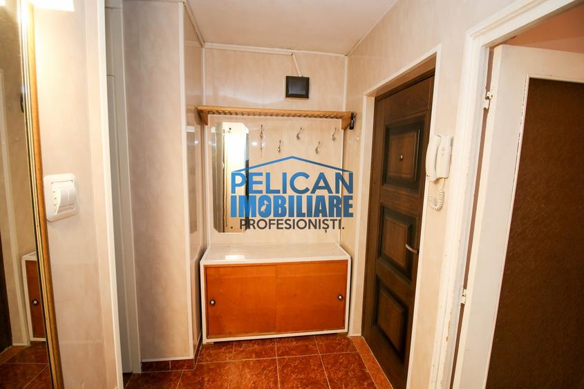 Apartament cu 2 camere decomandat în E3